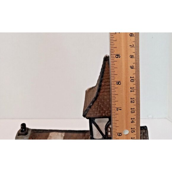 Dickens Keepsake Cottage O'Well Novelty VTG 1994 Christmas Village Ceramic GUC - Picture 8 of 10